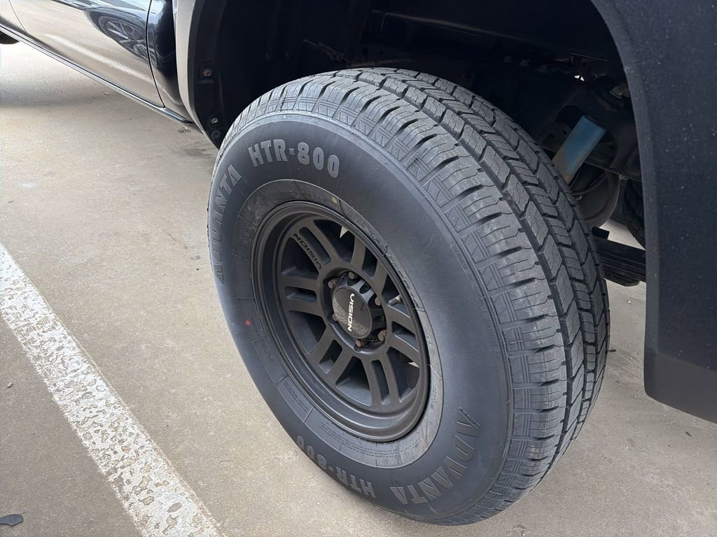 Used 2020 Toyota Tacoma TRD Off-Road image 4