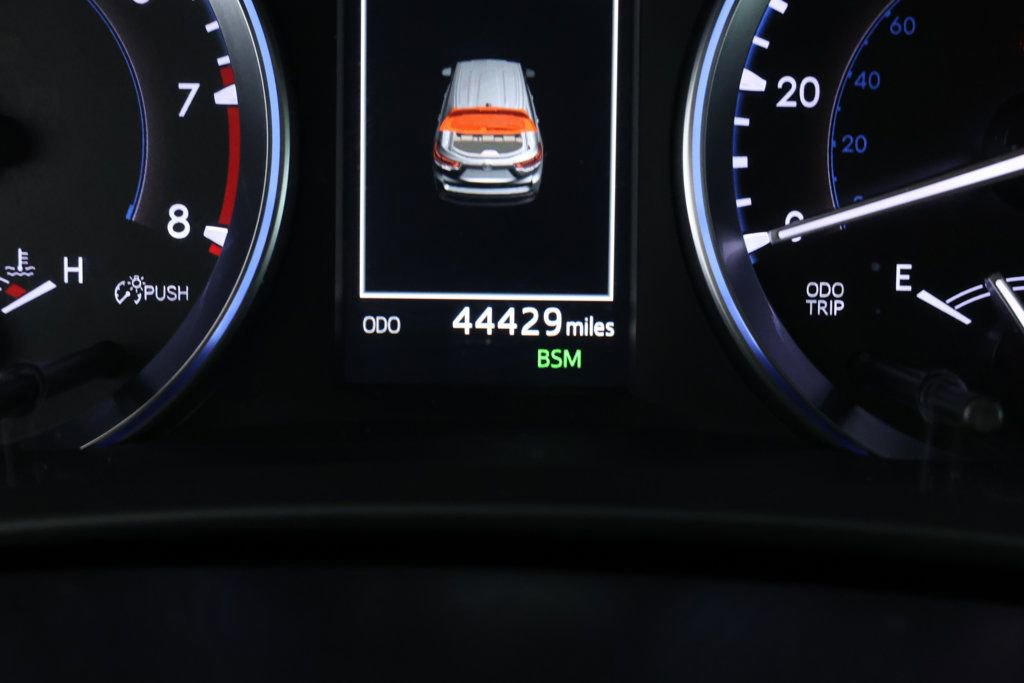 Used 2019 Toyota Highlander Limited Platinum image 14