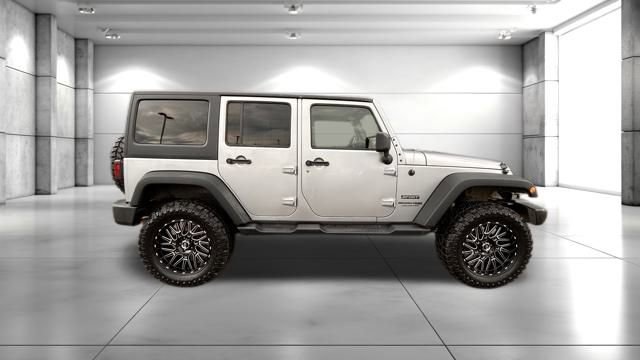 Used 2018 Jeep Wrangler Unlimited Sport S AWD/4WD image 8