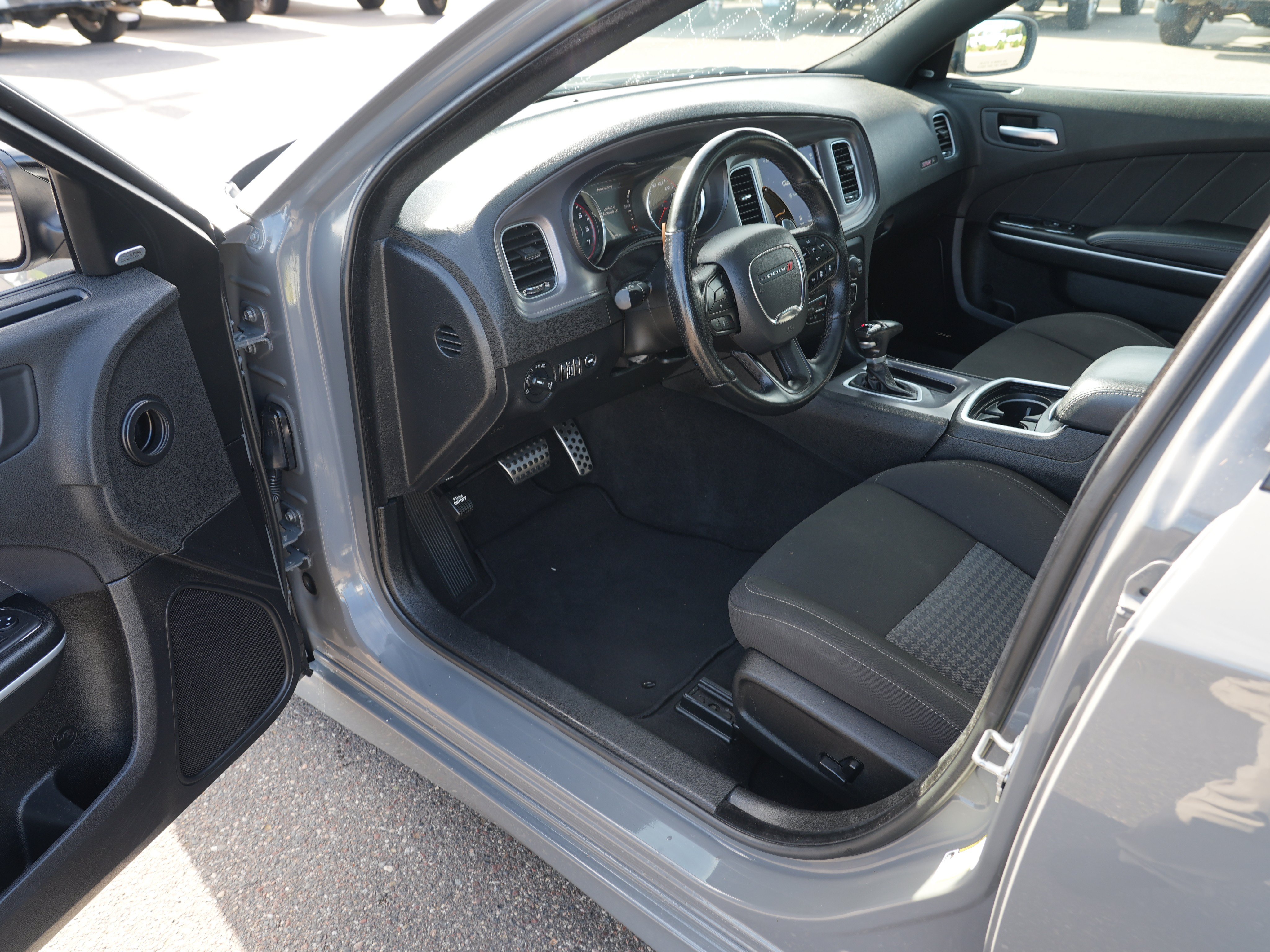 Used 2023 Dodge Charger Scat Pack w/ Technology Group RWD image 13