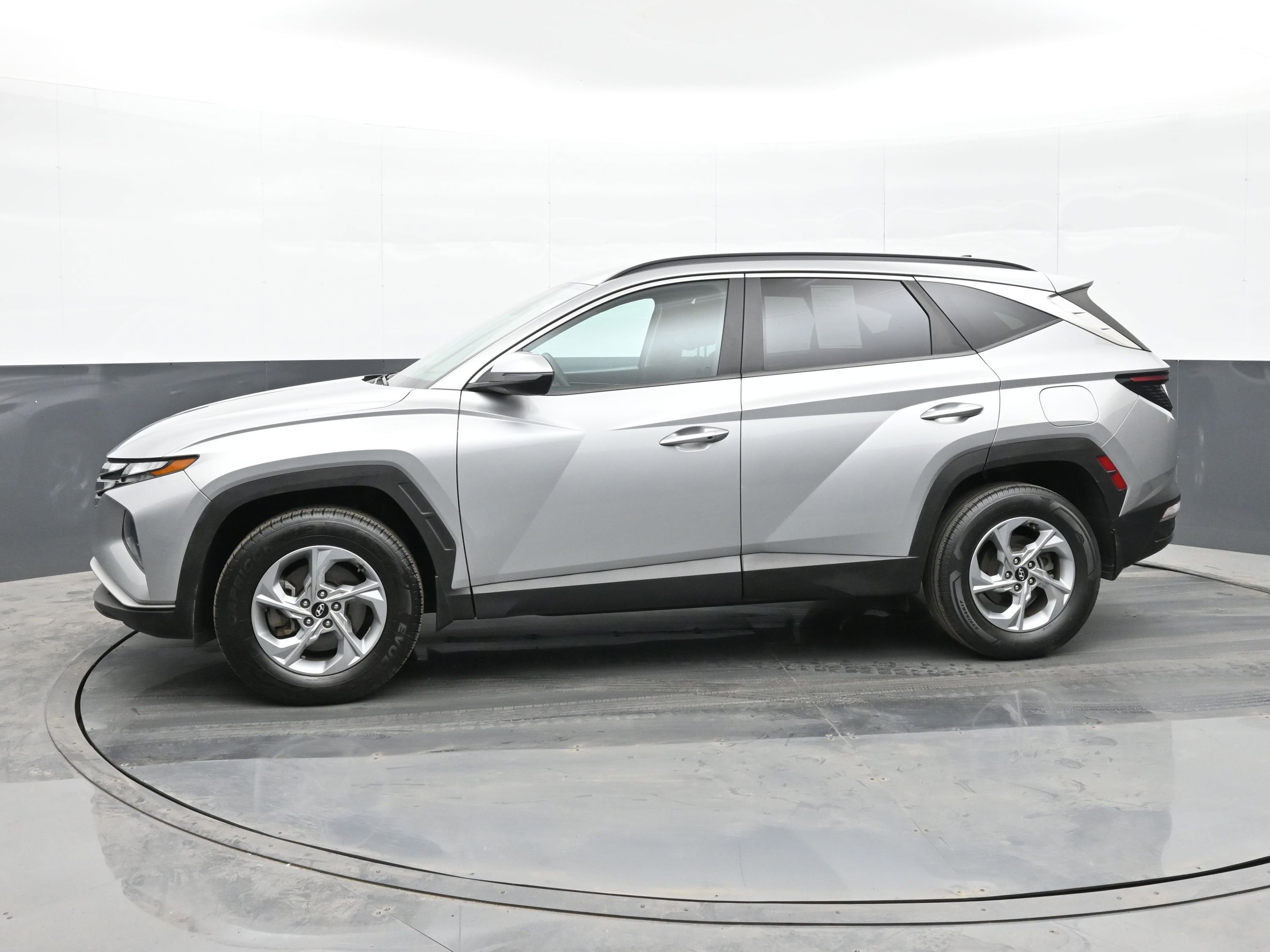 Used 2022 Hyundai Tucson SEL AWD/4WD image 5