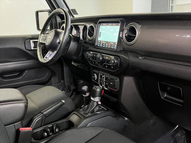 Certified 2022 Jeep Wrangler Unlimited Sahara w/ Cold Weather Group image 13