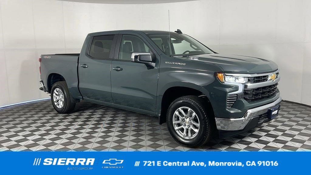 New 2025 Chevrolet Silverado 1500 LT