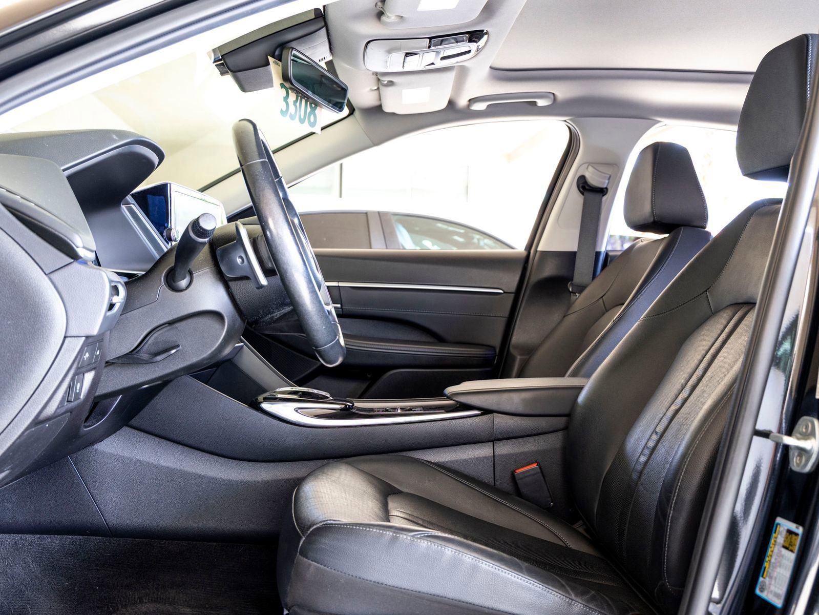 Used 2022 Hyundai Sonata Limited w/ Cargo Package image 16