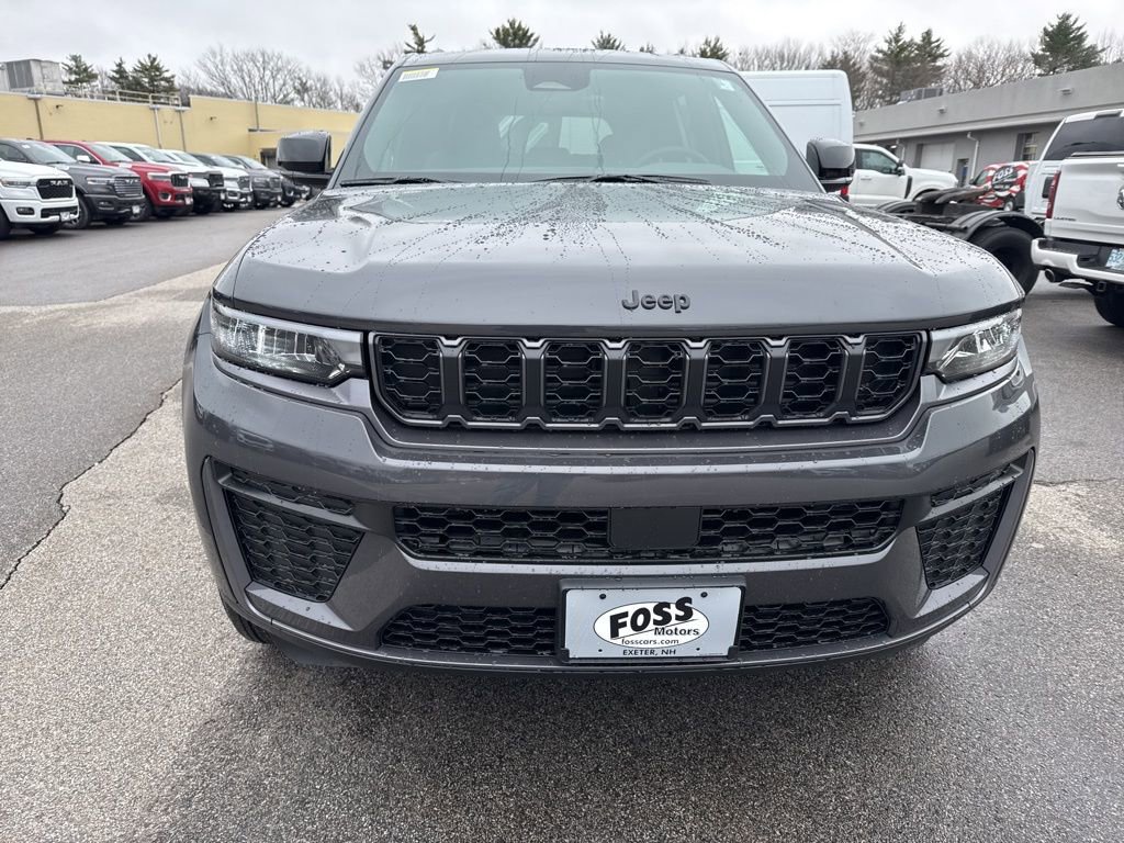 New 2026 Jeep Grand Cherokee Altitude image 8