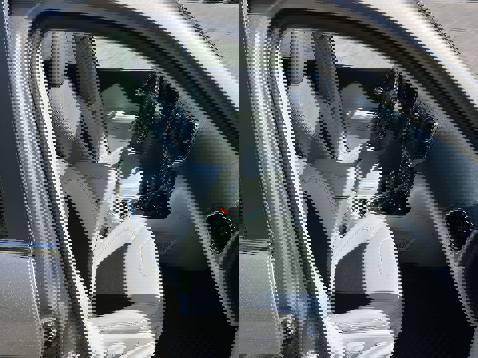 Used 2021 Jeep Cherokee Latitude Plus w/ Sun & Sound Group image 27