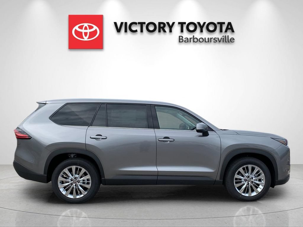 Used 2026 Toyota Grand Highlander AWD image 6