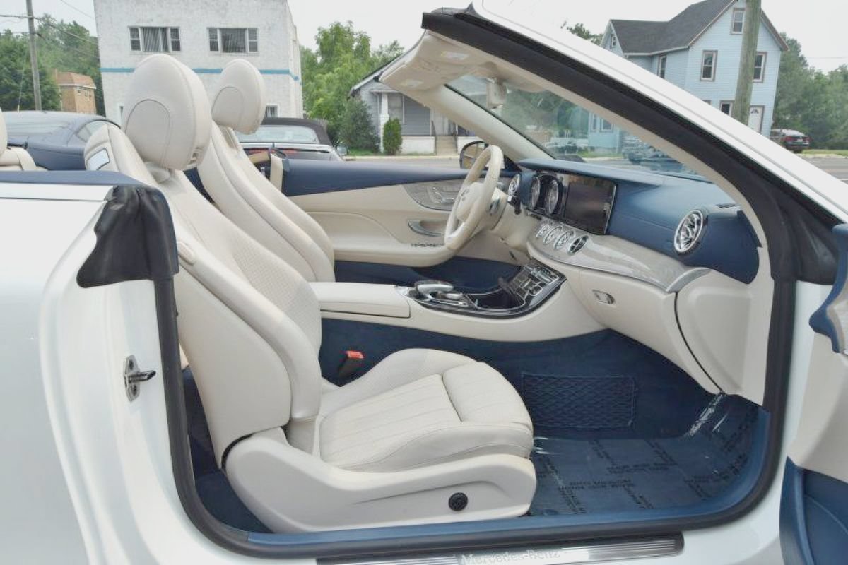 Used 2018 Mercedes-Benz E 400 4MATIC Cabriolet w/ Premium 2 Package (Q02) image 33