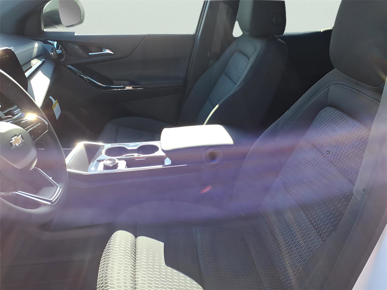 New 2026 Chevrolet Equinox LT w/ LPO, Floor Liner Package image 11