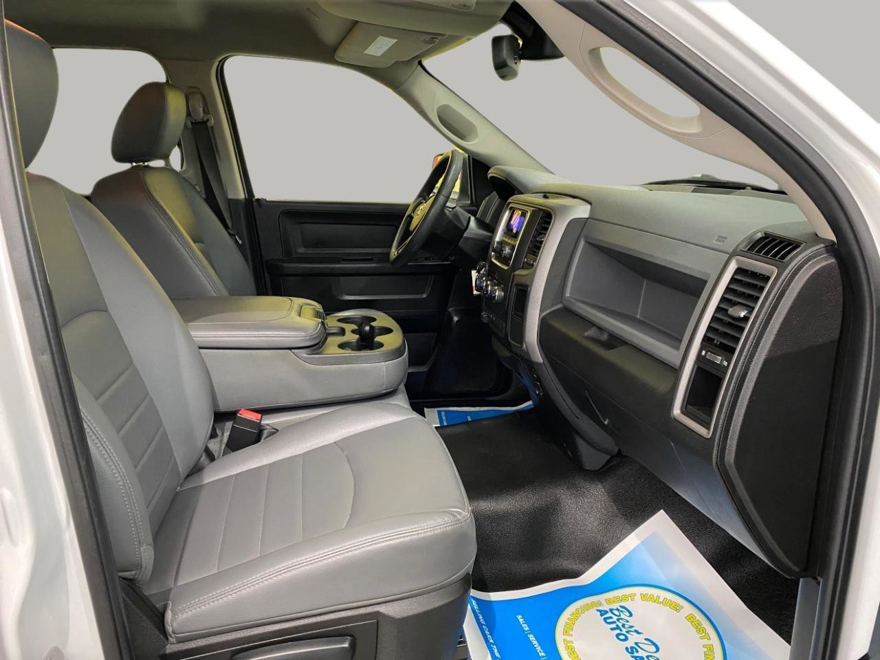 Used 2019 RAM 1500 Tradesman w/ Chrome Appearance Group AWD/4WD image 10