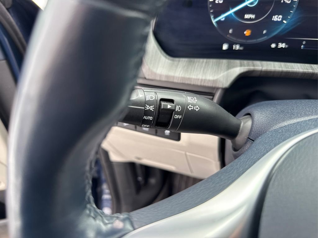 Used 2024 Kia Telluride SX Prestige w/ Towing Package image 28