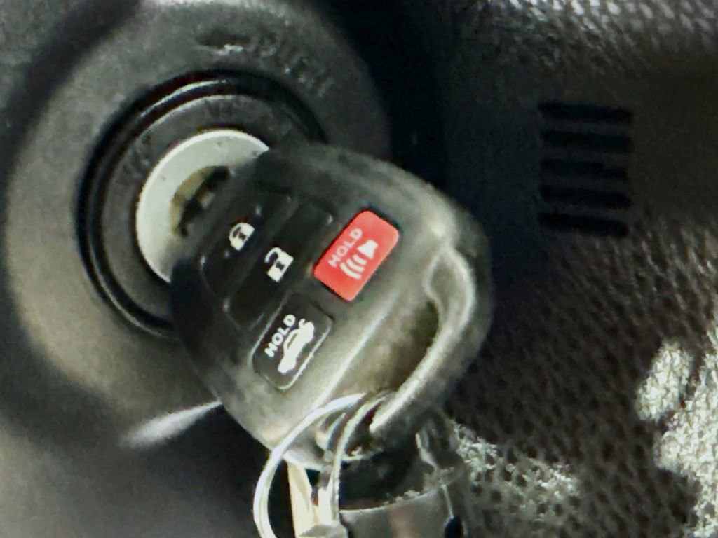 Used 2019 Toyota Corolla LE FWD image 19