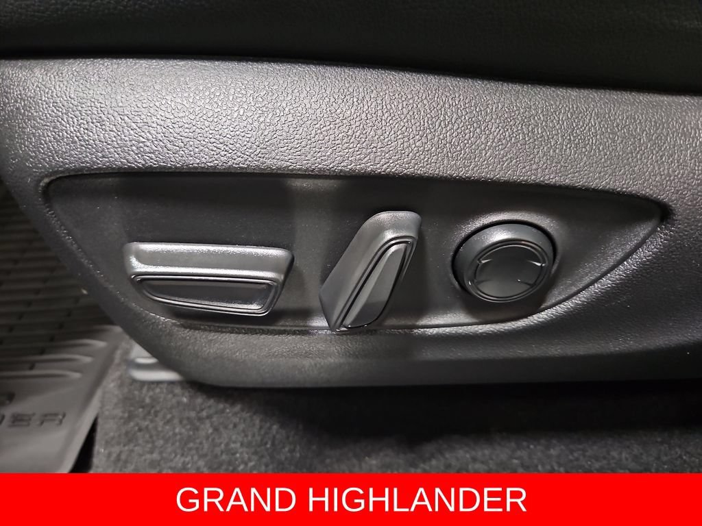 New 2026 Toyota Grand Highlander AWD image 12