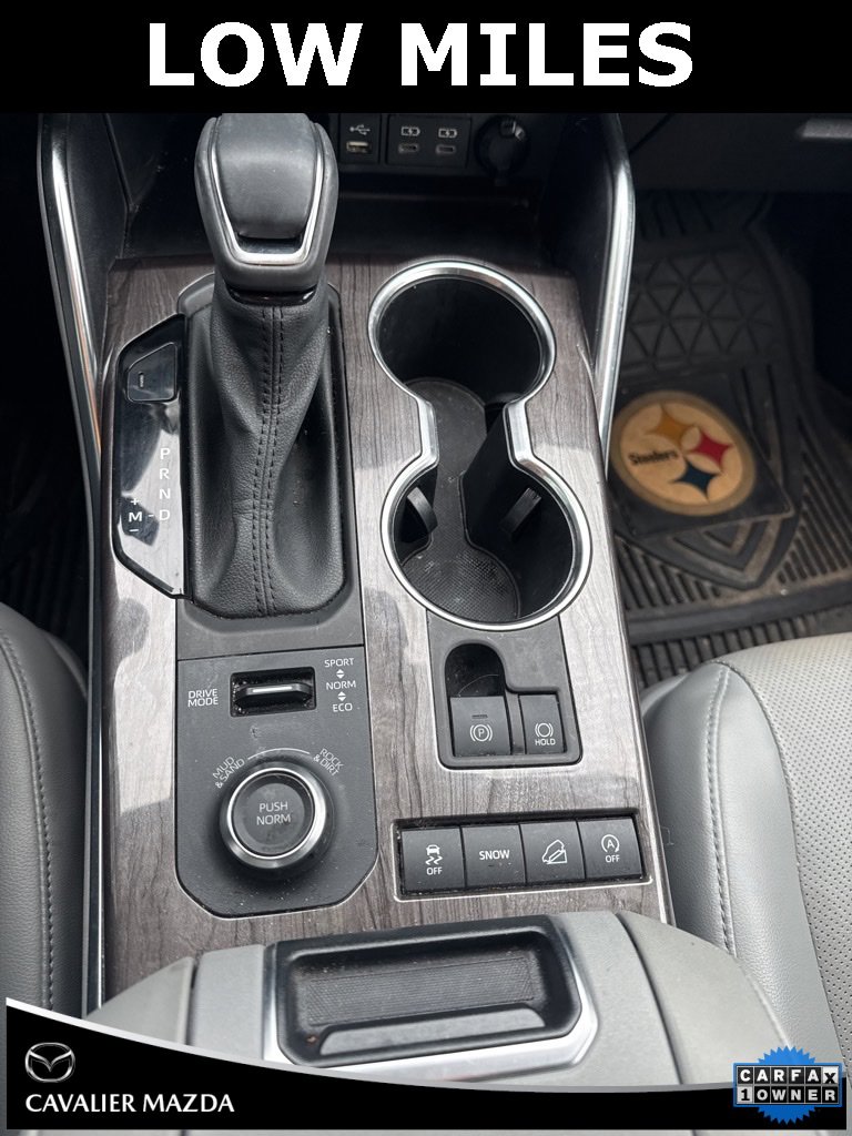 Used 2022 Toyota Highlander Limited image 10