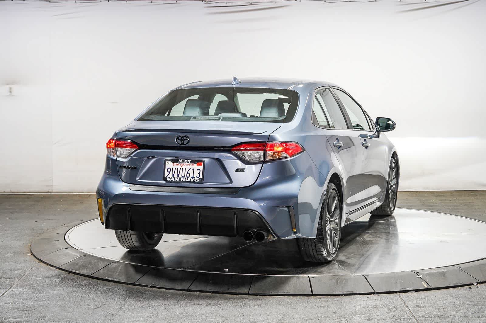Used 2025 Toyota Corolla SE FWD image 4