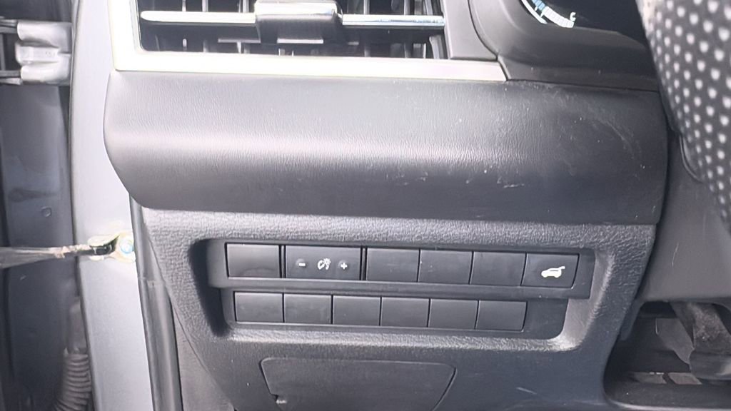 Used 2022 Mitsubishi Outlander SEL image 34