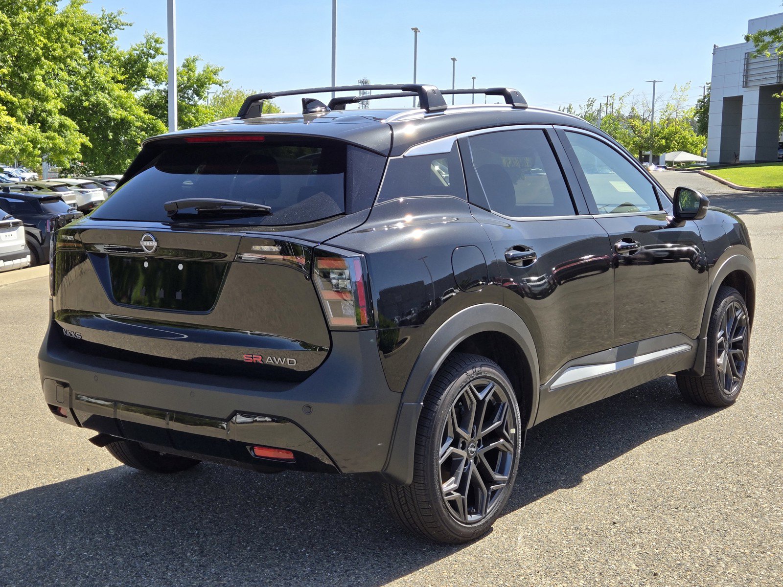 New 2026 Nissan Kicks SR w/ Illumination Package AWD/4WD image 4