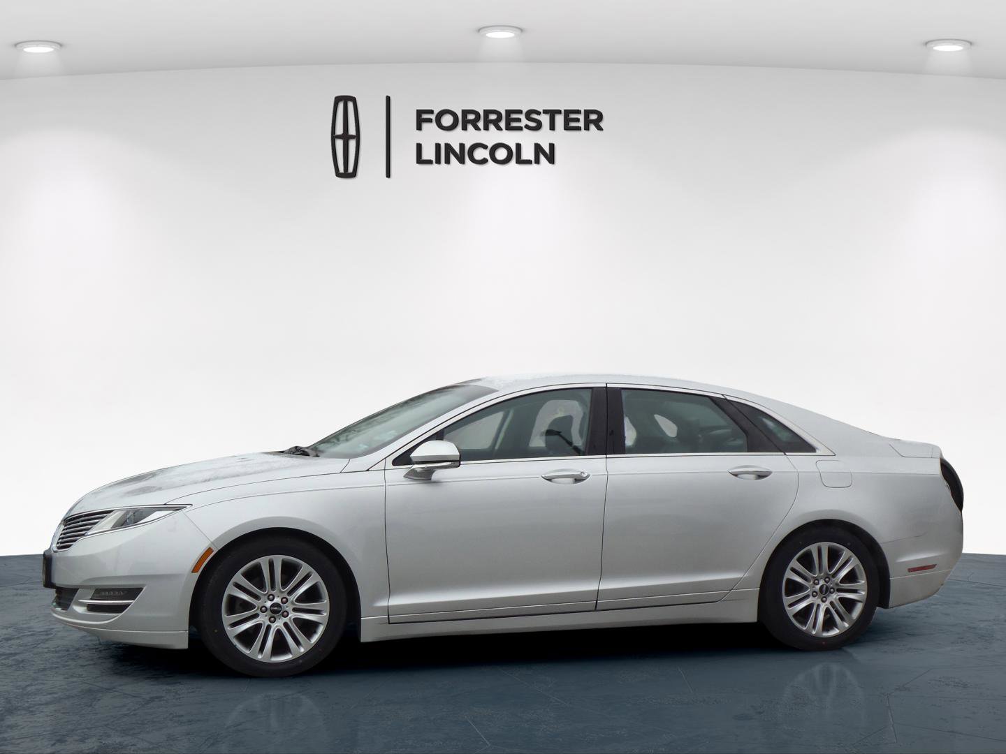 Used 2016 Lincoln MKZ AWD image 6