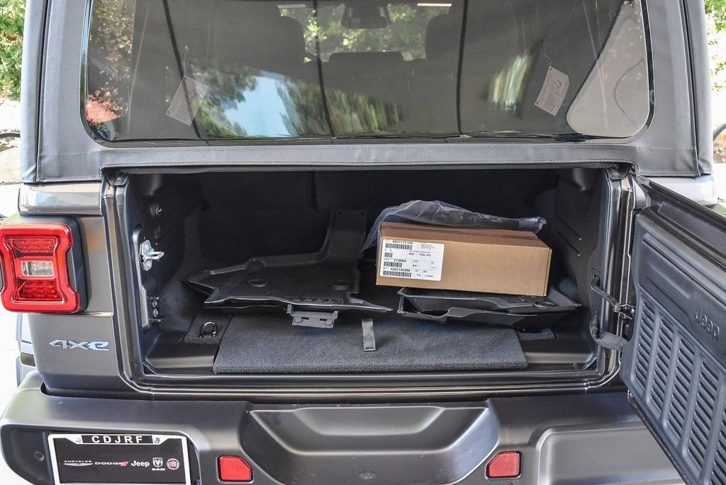 New 2025 Jeep Wrangler Sport S 4xe w/ Convenience Group image 24