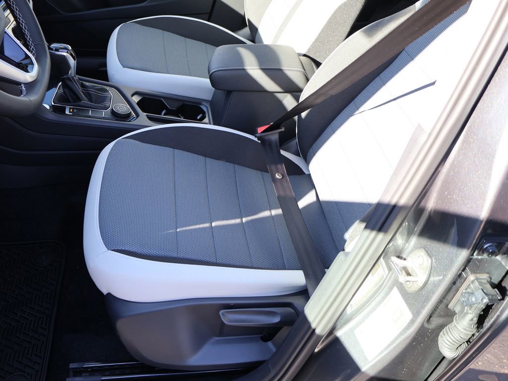 New 2026 Volkswagen Taos S image 41