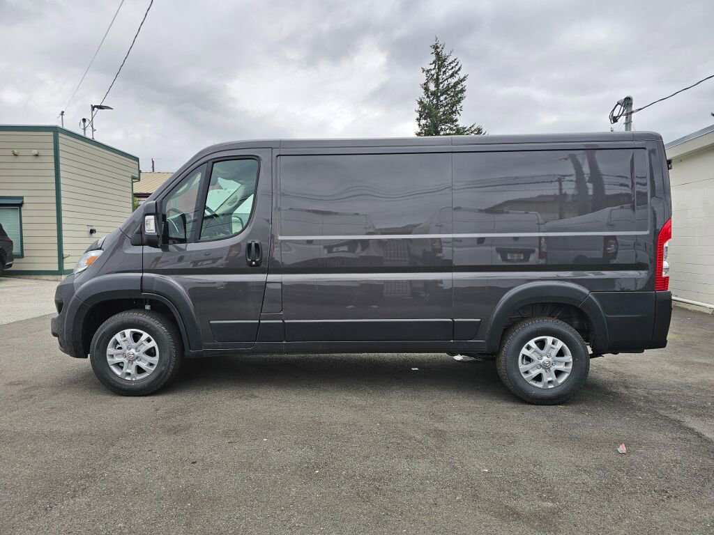New 2025 RAM ProMaster 2500 w/ Quick Order Package 22G SLT image 5