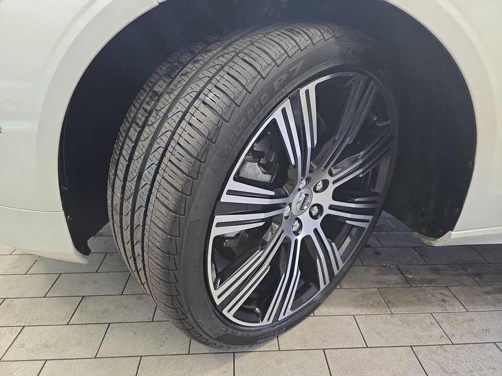 Used 2023 Volvo S90 B6 Ultimate w/ Protection Package Premier image 35