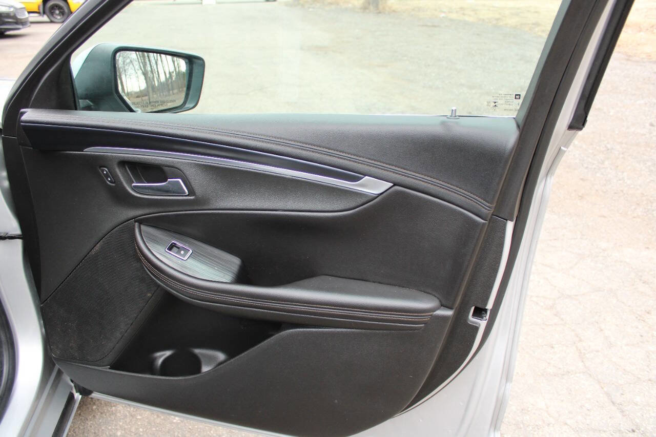Used 2019 Chevrolet Impala LT image 12