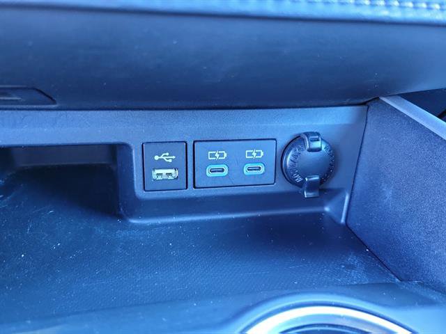 Used 2022 Toyota Highlander XLE image 14