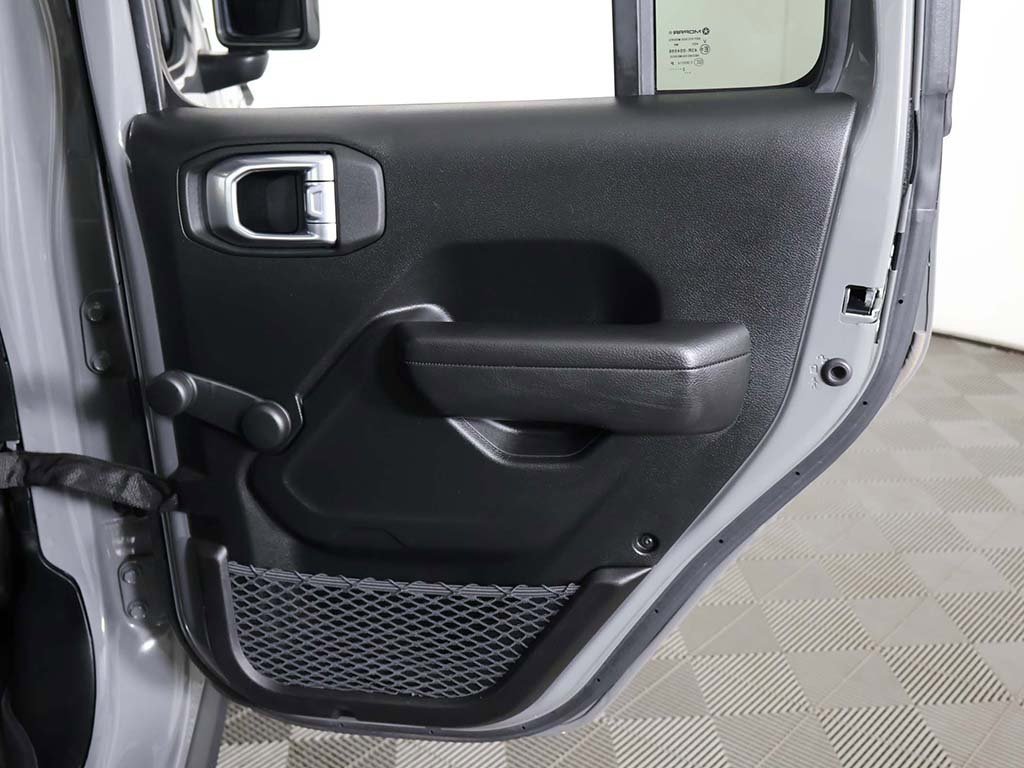 Used 2022 Jeep Gladiator Sport image 22