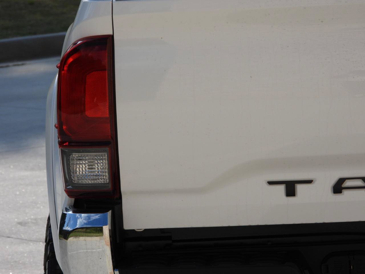 Used 2021 Toyota Tacoma SR5 RWD image 35