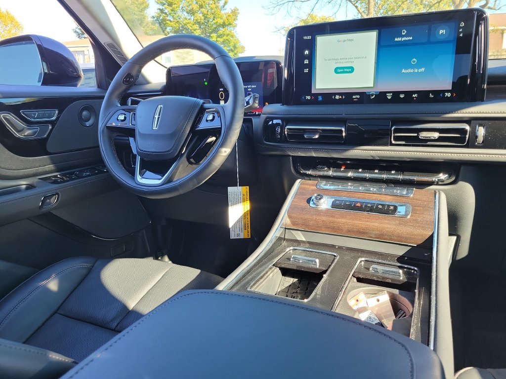 New 2027 Lincoln Aviator Reserve w/ Jet Appearance Package AWD/4WD image 13