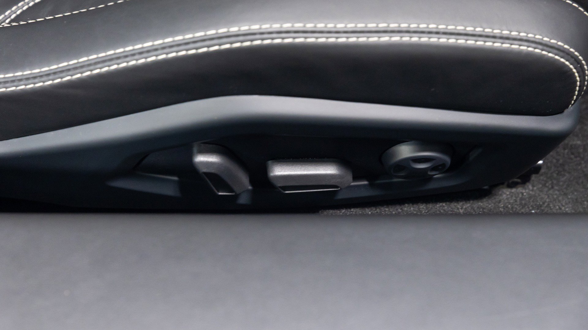 Used 2016 Lamborghini Huracan LP 610-4 image 52