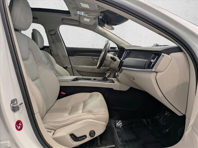Used 2018 Volvo V90 T6 Cross Country w/ Convenience Package image 27