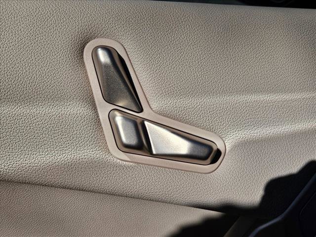 New 2026 BMW iX xDrive45 w/ Premium Package image 4