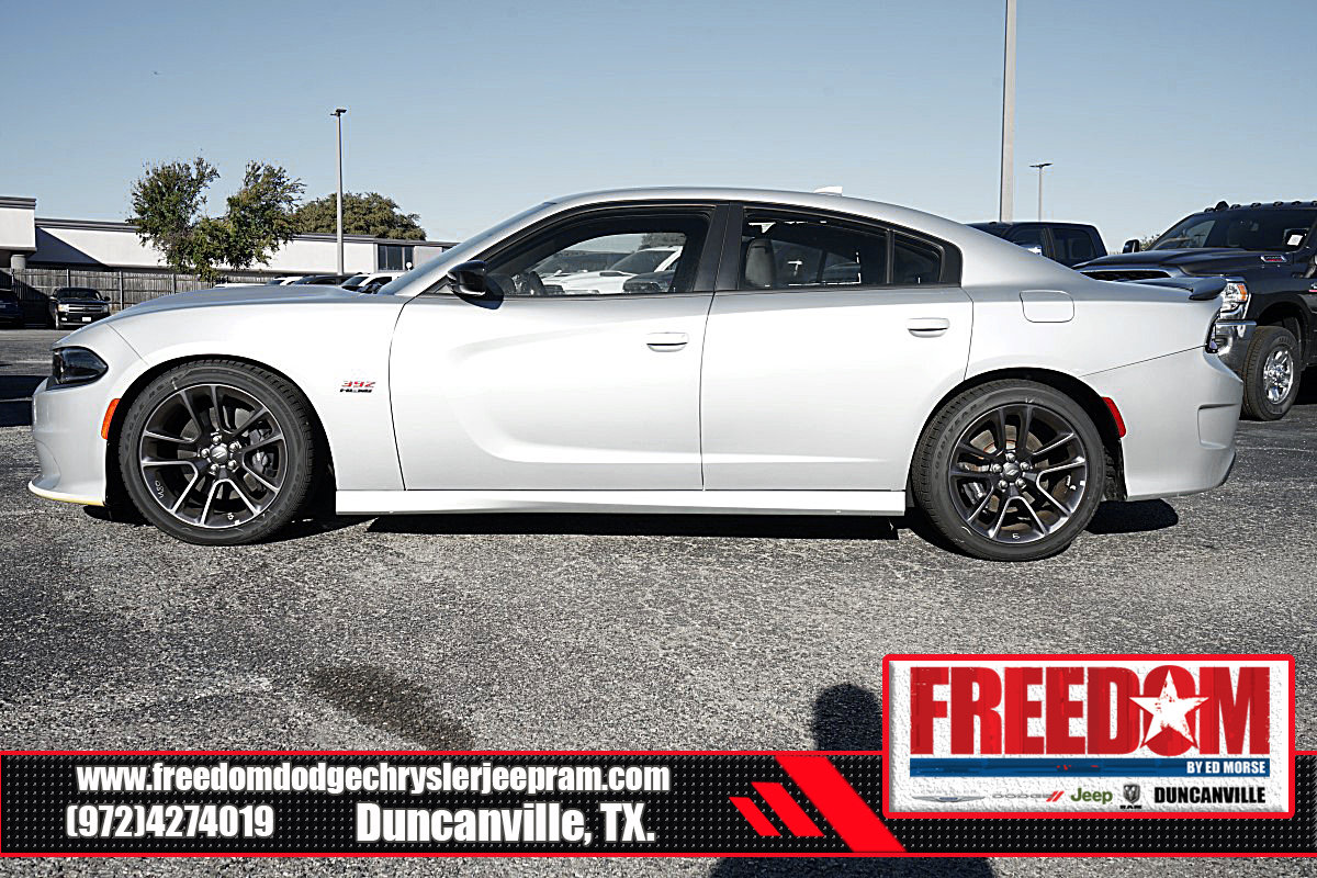 New 2023 Dodge Charger Scat Pack w/ Plus Group image 2