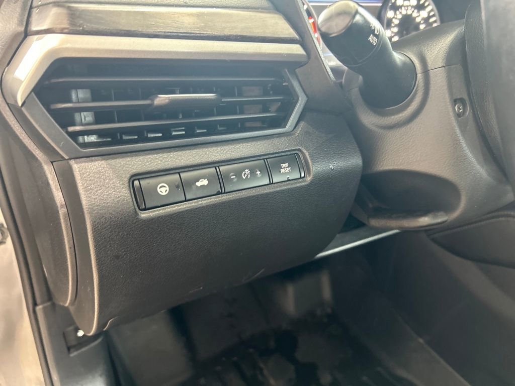 Used 2024 Nissan Altima 2.5 SV w/ SV Premium Package image 28