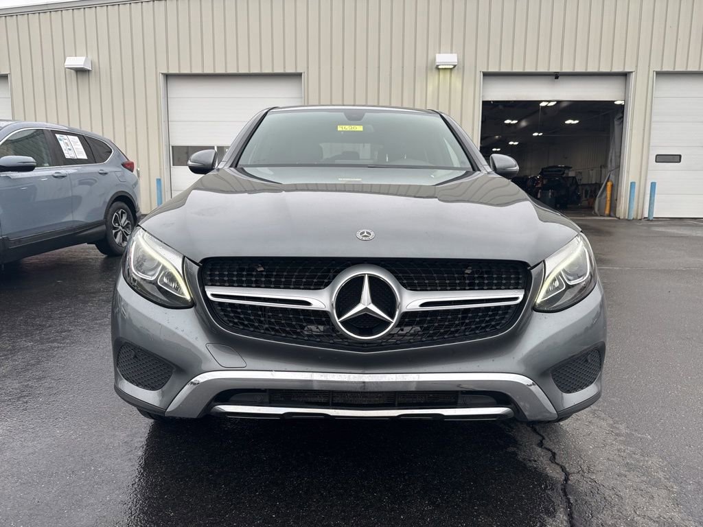 Used 2018 Mercedes-Benz GLC 300 4MATIC Coupe image 2