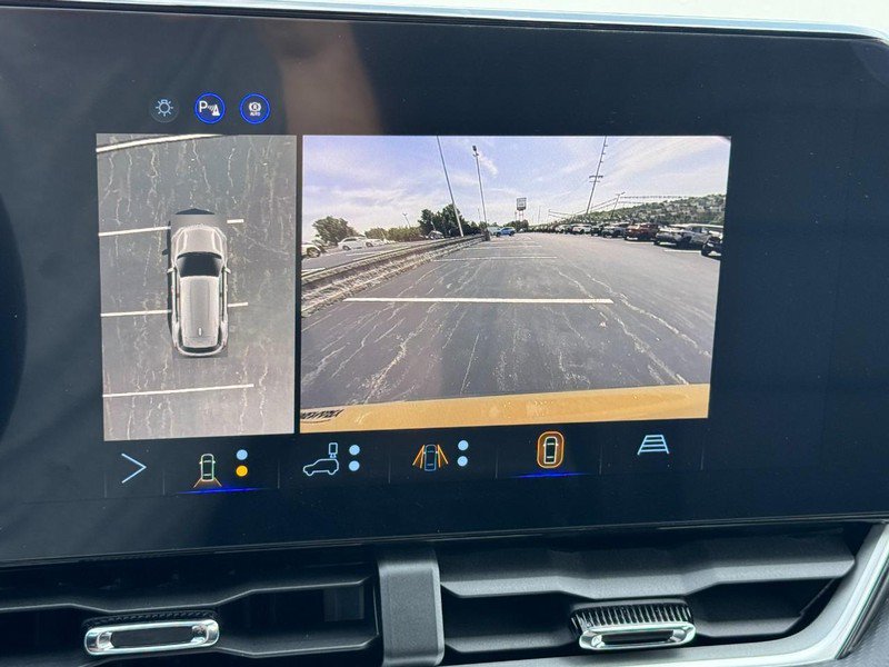 New 2027 Chevrolet Equinox LT w/ Convenience Package II AWD/4WD image 33