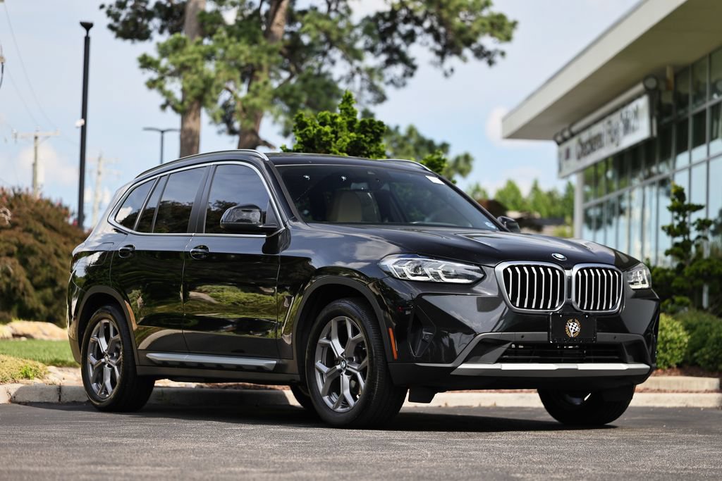Used 2022 BMW X3 xDrive30i w/ Premium Package 2 (ZPA) AWD/4WD image 1