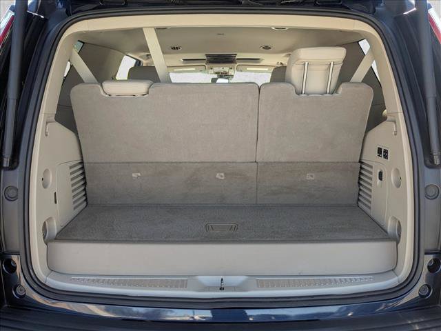 Used 2020 Cadillac Escalade Premium Luxury AWD/4WD image 6