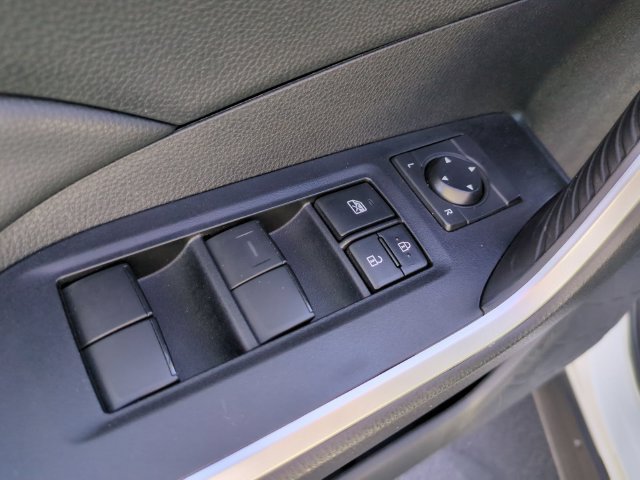 Used 2024 Toyota RAV4 LE AWD/4WD image 14
