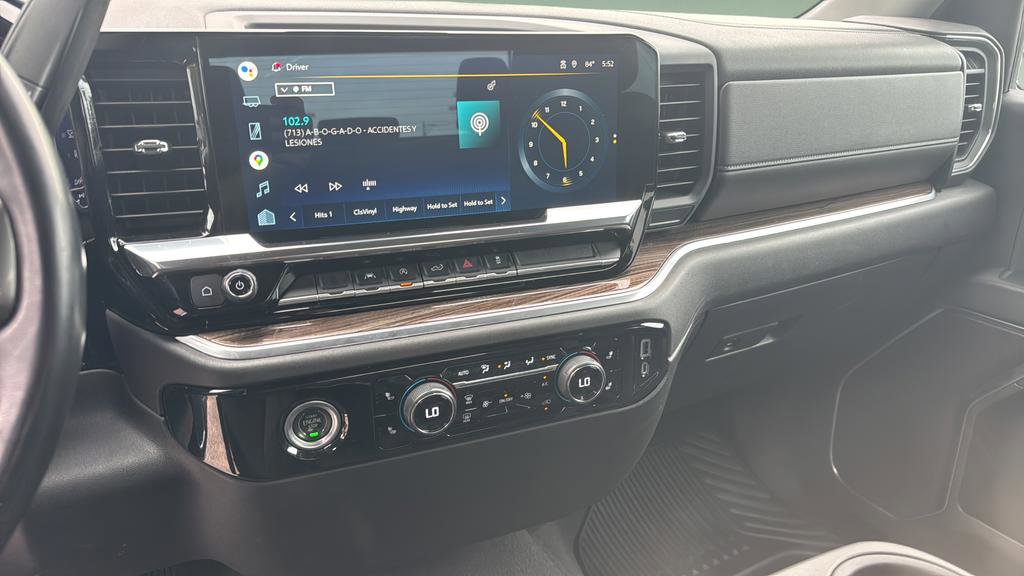 Used 2022 Chevrolet Silverado 1500 LT AWD/4WD image 11