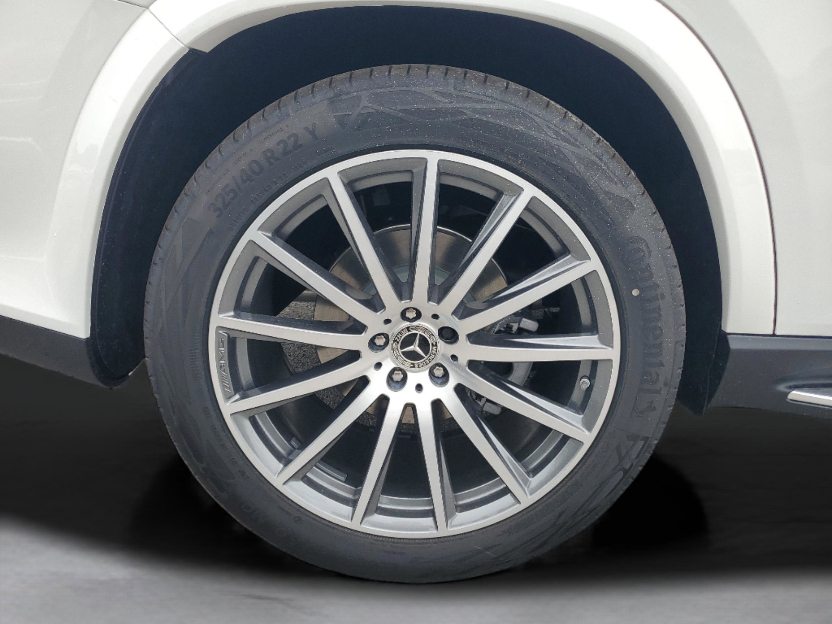 Used 2026 Mercedes-Benz GLS 580 4MATIC image 8