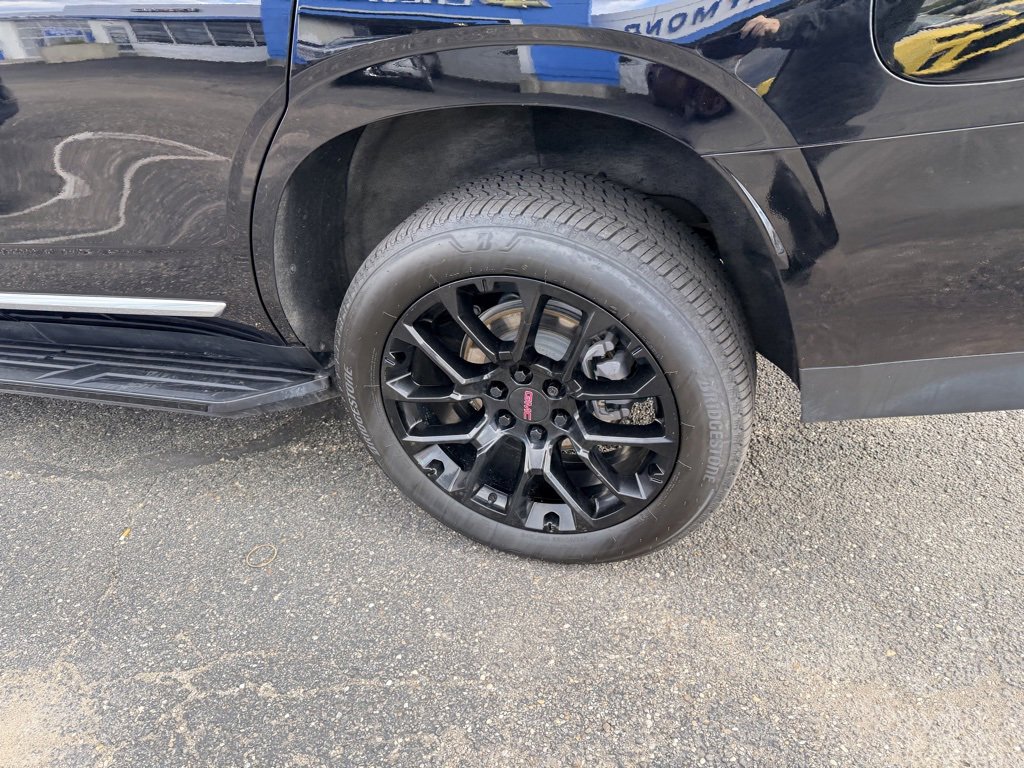 Used 2023 GMC Yukon Denali image 9