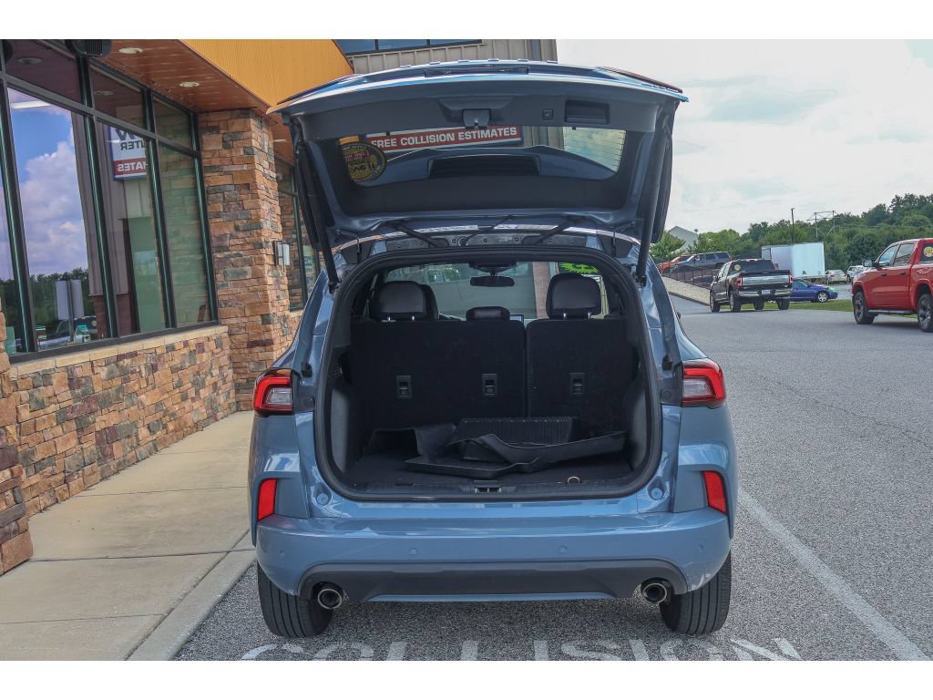 Used 2023 Ford Escape ST-Line w/ Tech Pack #1 AWD/4WD image 26