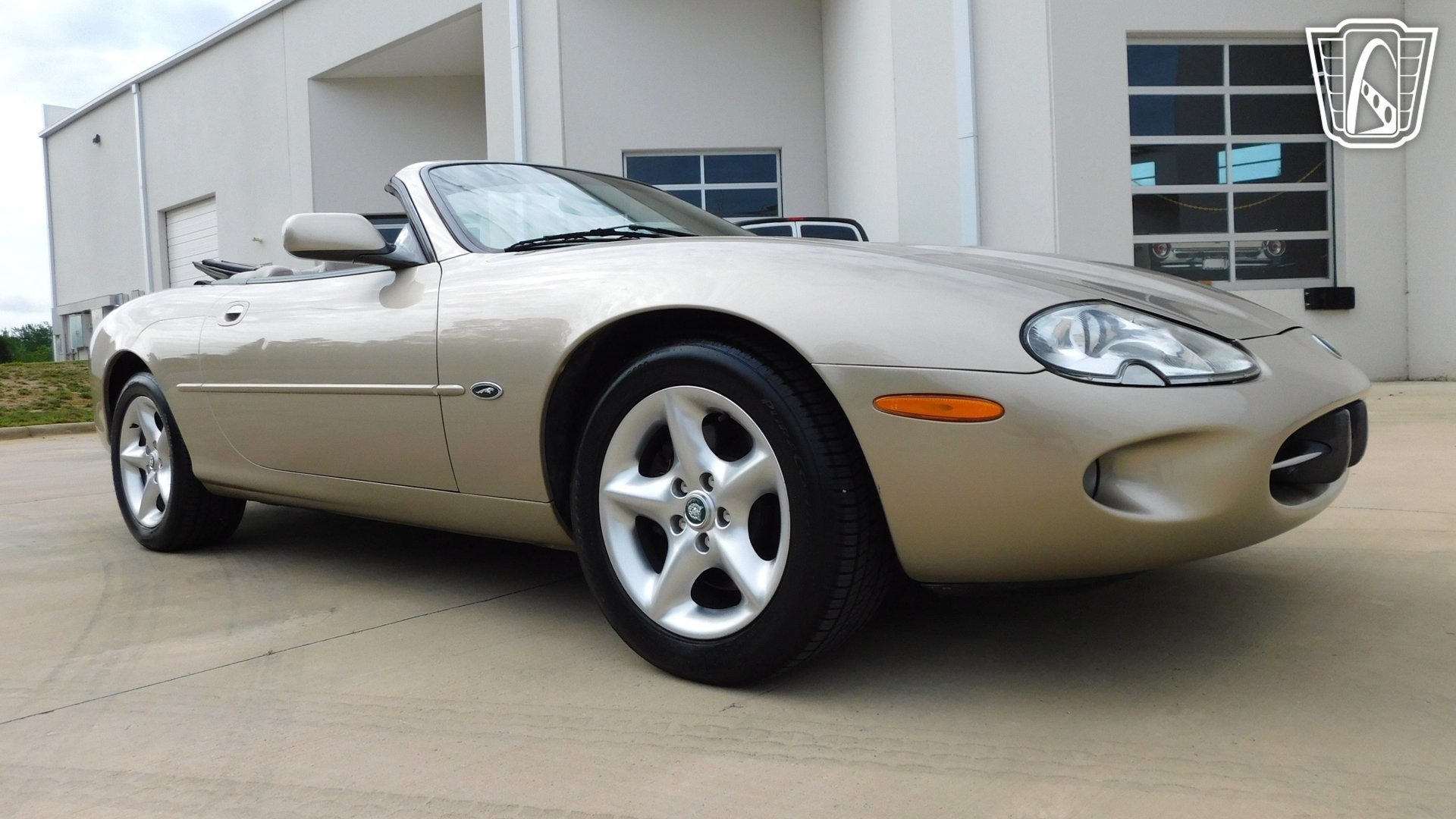Used 2000 Jaguar XK8 Convertible RWD image 35