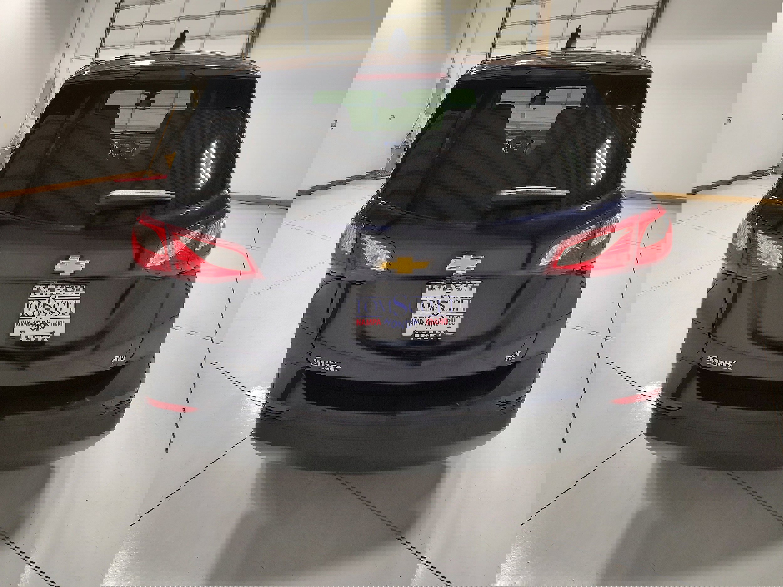 Used 2020 Chevrolet Equinox LS w/ LS Convenience Package image 12