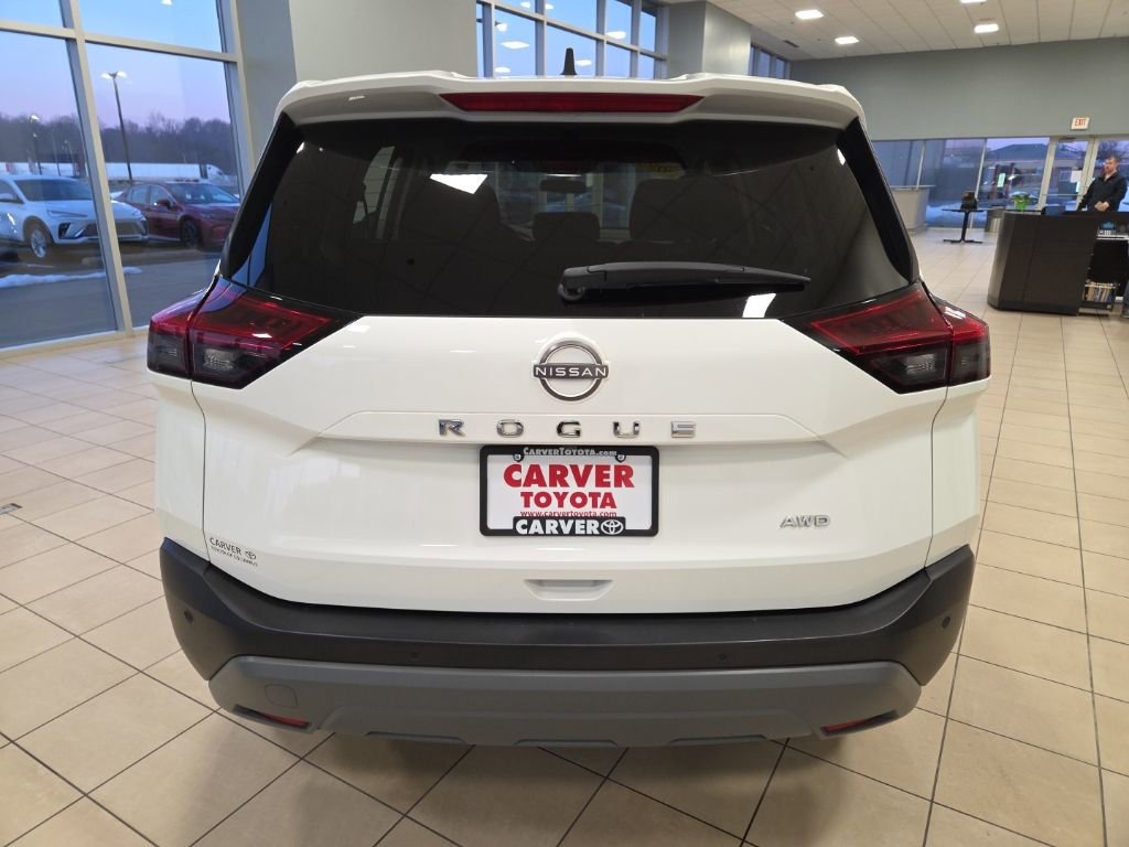 Used 2023 Nissan Rogue S image 8