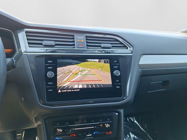 Certified 2024 Volkswagen Tiguan SE R-Line FWD image 16