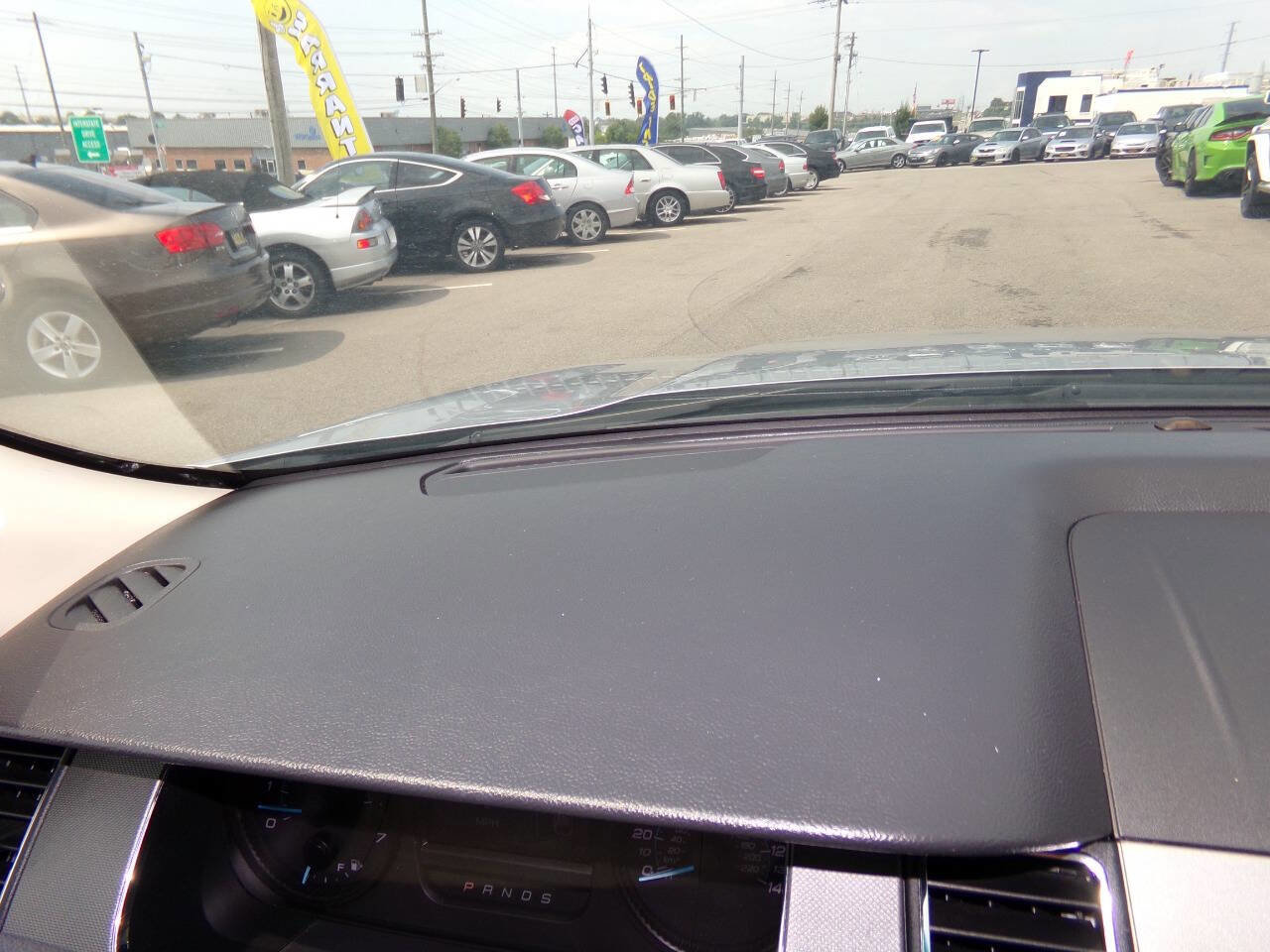 Used 2016 Ford Taurus SE image 44